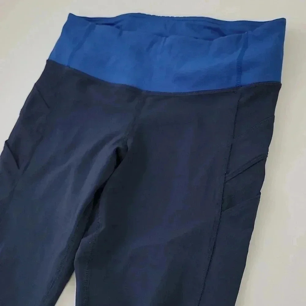 Lululemon Crop Leggings - Picture 3 of 8
